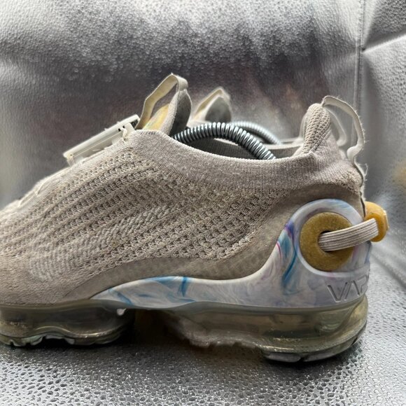 Size‎ 10 Nike Air Vapormax Flyknit Summit White Mens Running Shoes CJ6740-100 - Picture 6 of 9